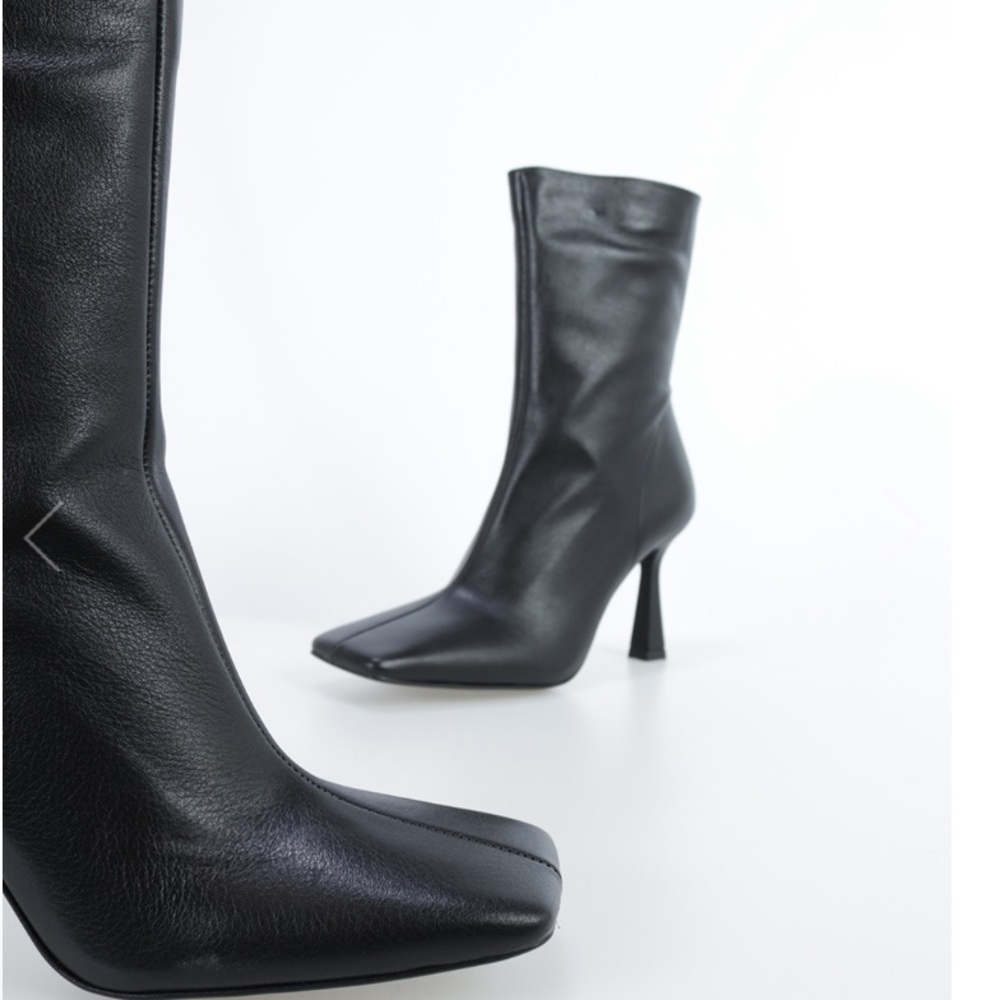 NWOT ✨ ZARA Black leather squared toe ankle boots ✨